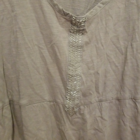 Ladies top - Picture 2 of 4